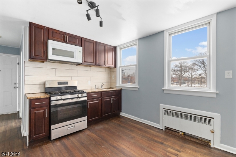 152-154 South Park 2