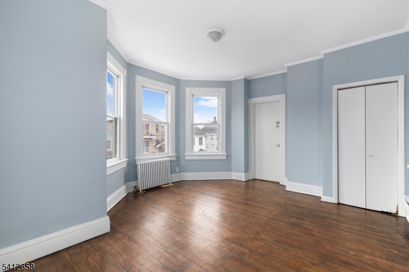 152-154 South Park 2