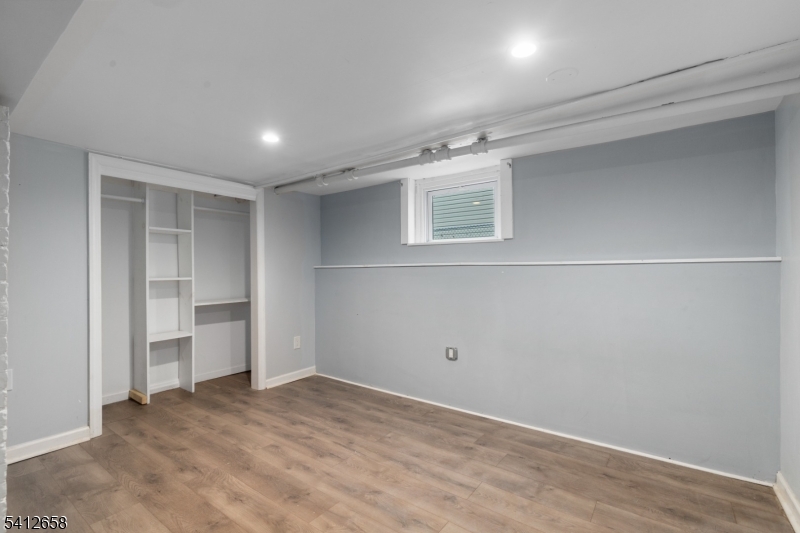 152-154 South Park 2