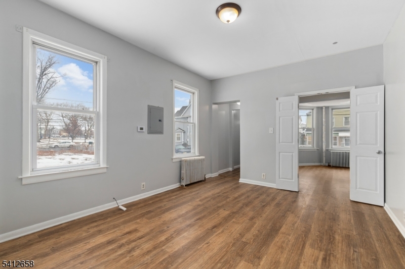 152-154 South Park 2