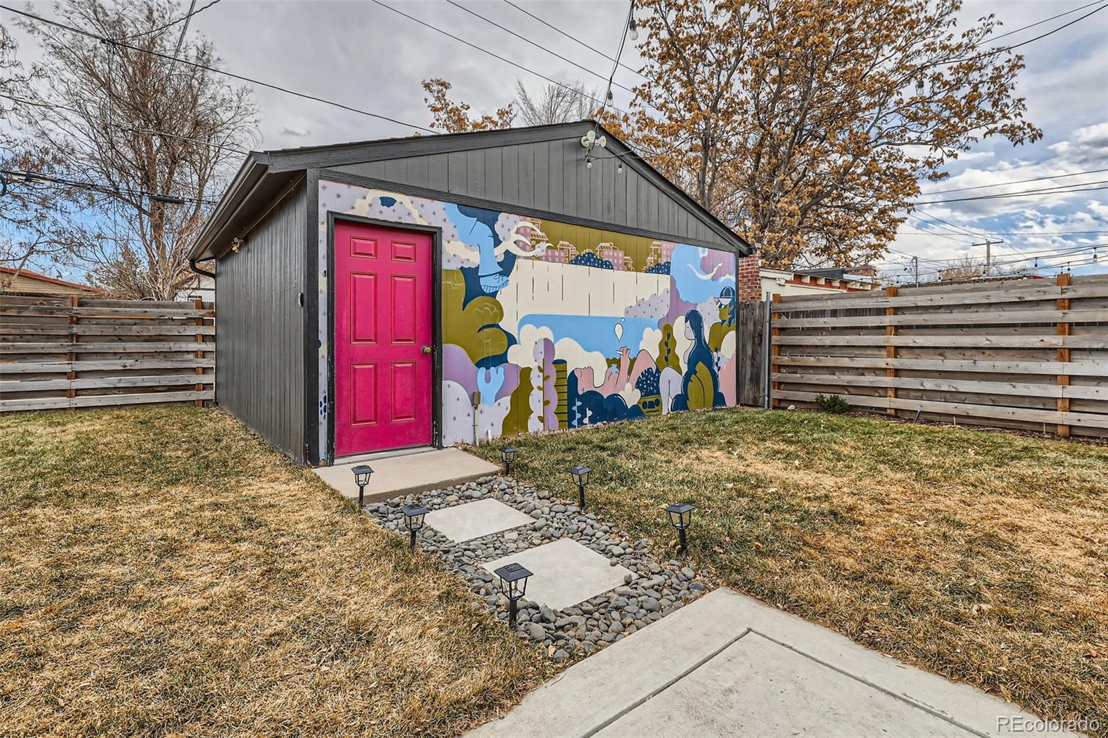3138 N Josephine Street