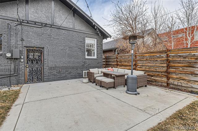 3138 N Josephine Street