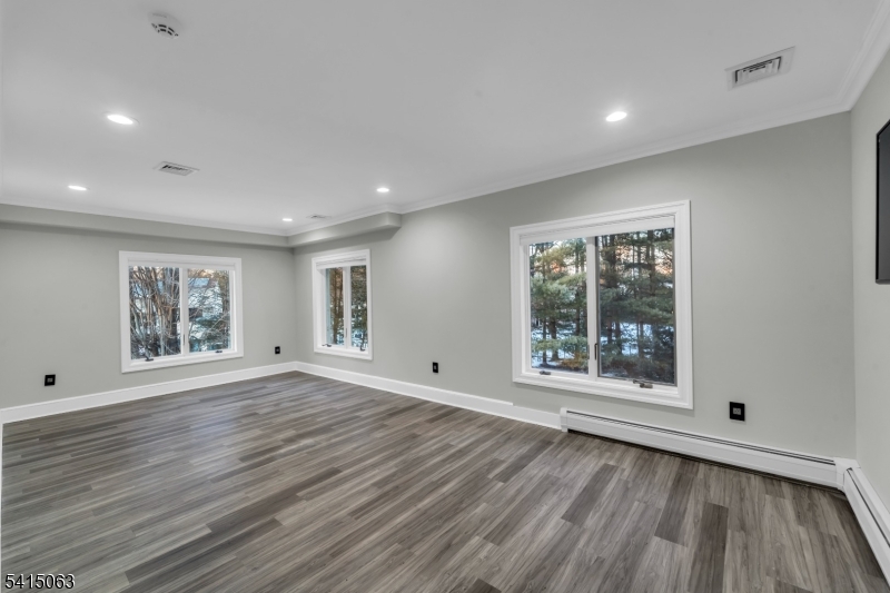 99 Ogle Rd