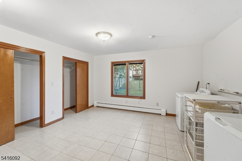 325 High St