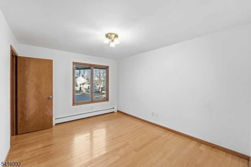 325 High St