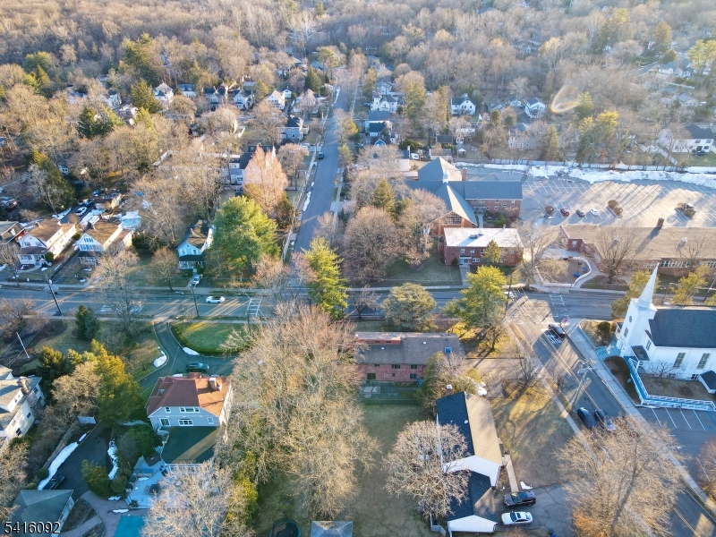325 High St