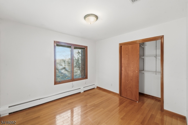 325 High St