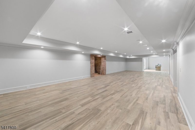 104 Chestnut Ridge Rd