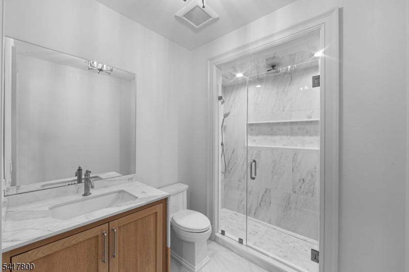 104 Chestnut Ridge Rd