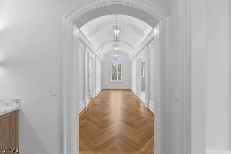 104 Chestnut Ridge Rd