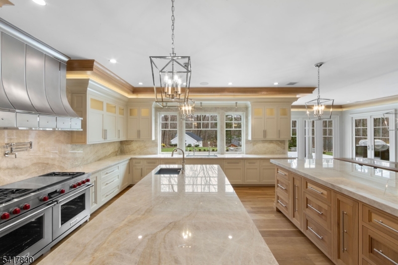 104 Chestnut Ridge Rd