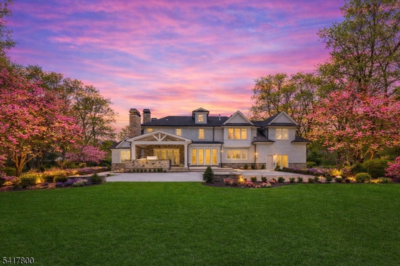 104 Chestnut Ridge Rd