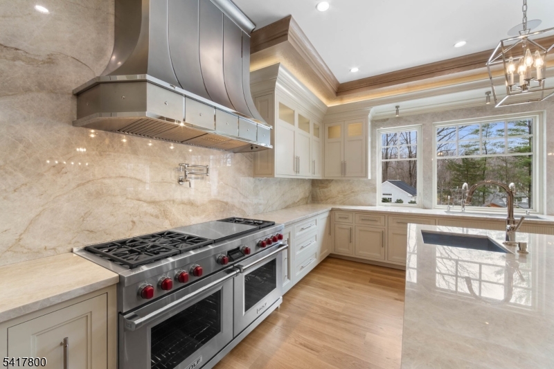 104 Chestnut Ridge Rd