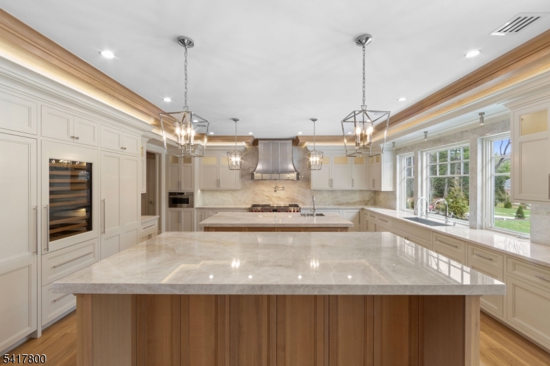 104 Chestnut Ridge Rd