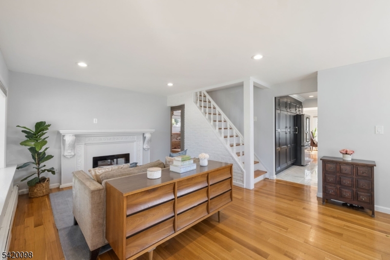 15 Nestro Rd