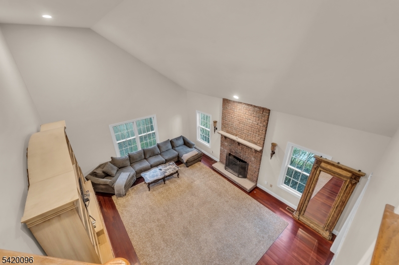 136 Tappan Rd