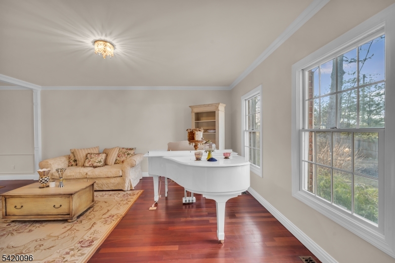 136 Tappan Rd