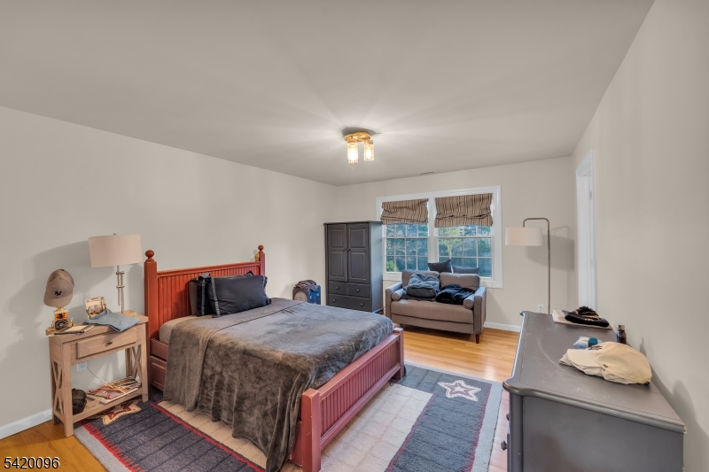 136 Tappan Rd