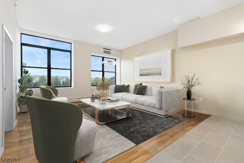 520 Belleville Ave S109