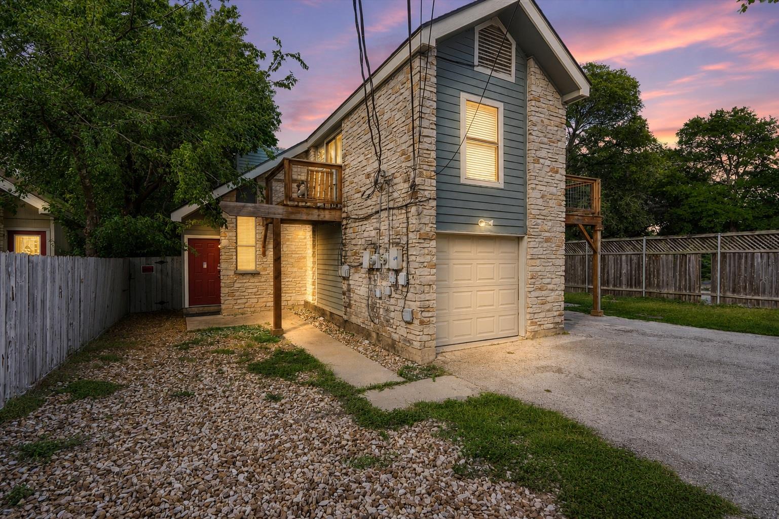 2414 Jones RD