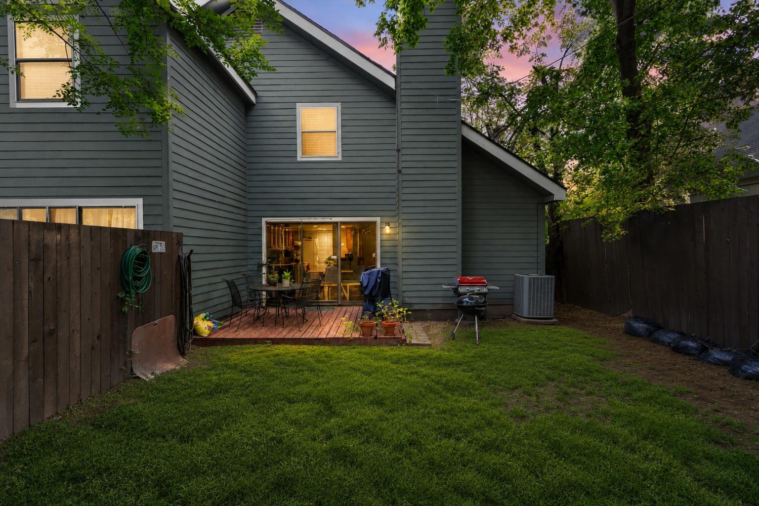 2414 Jones RD