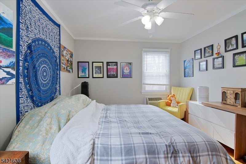 323 Pitney Pl 323