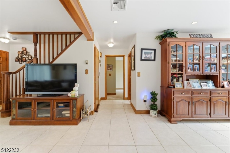 357 Edgewood Rd