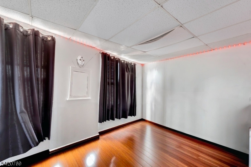 265 Queen Anne Rd