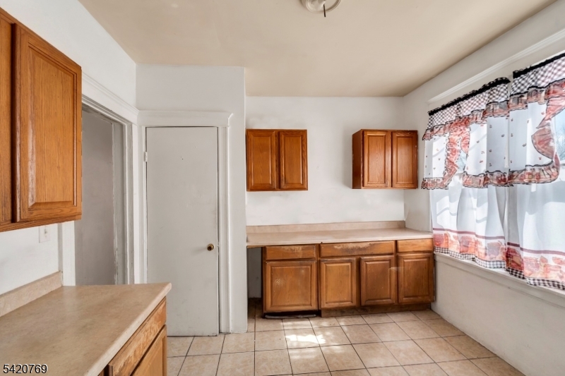 265 Queen Anne Rd