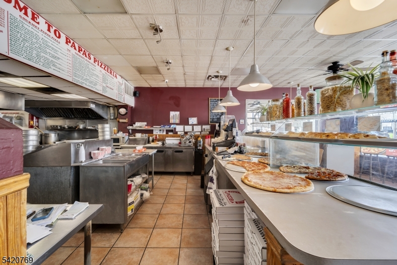 265 Queen Anne Rd