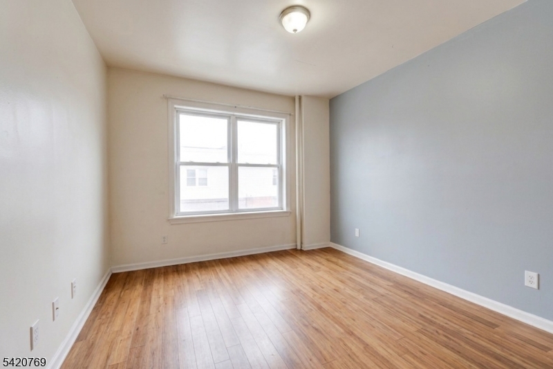 265 Queen Anne Rd