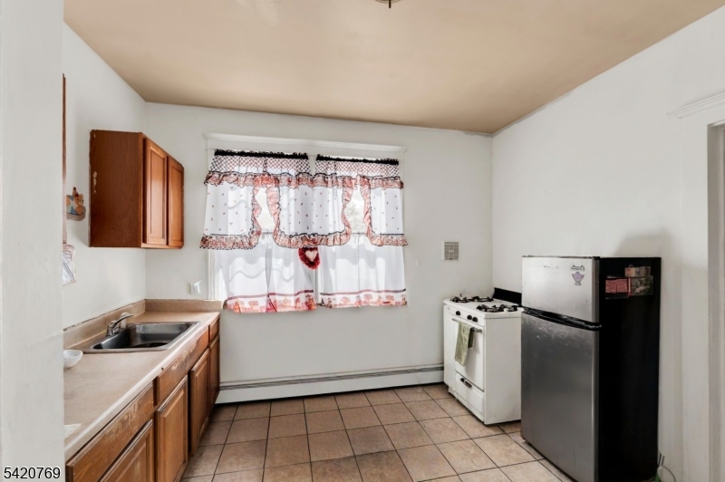 265 Queen Anne Rd