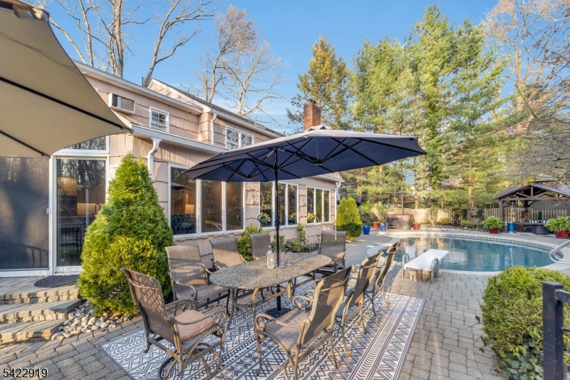 60 Parkhill Rd