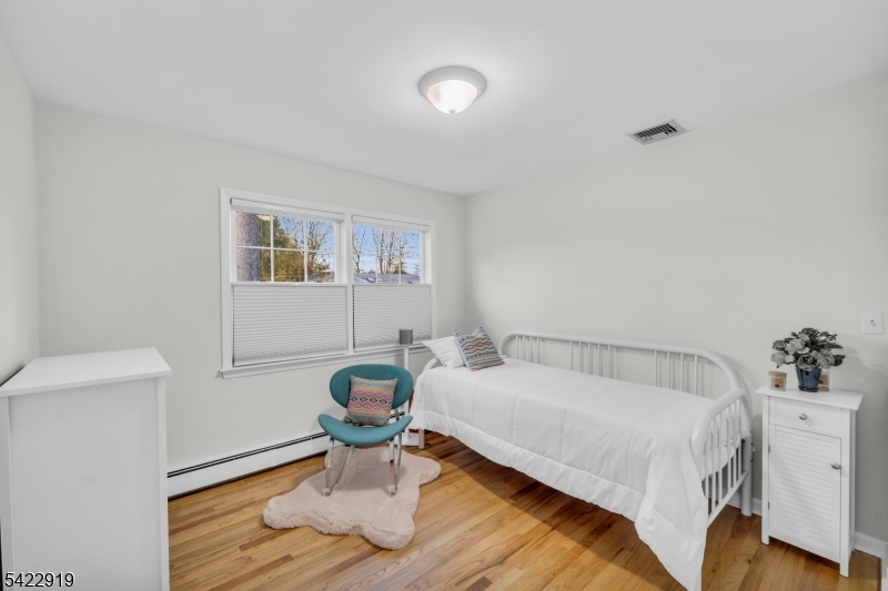 60 Parkhill Rd