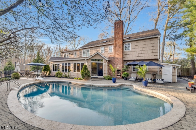 60 Parkhill Rd