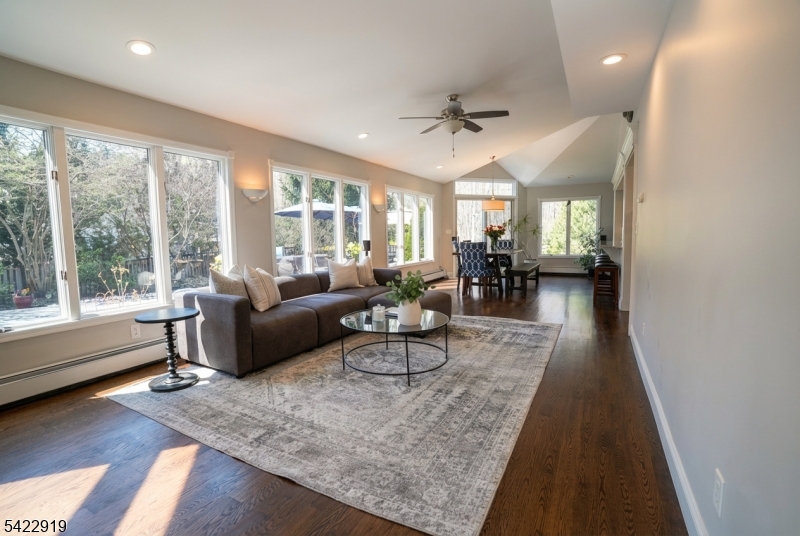 60 Parkhill Rd
