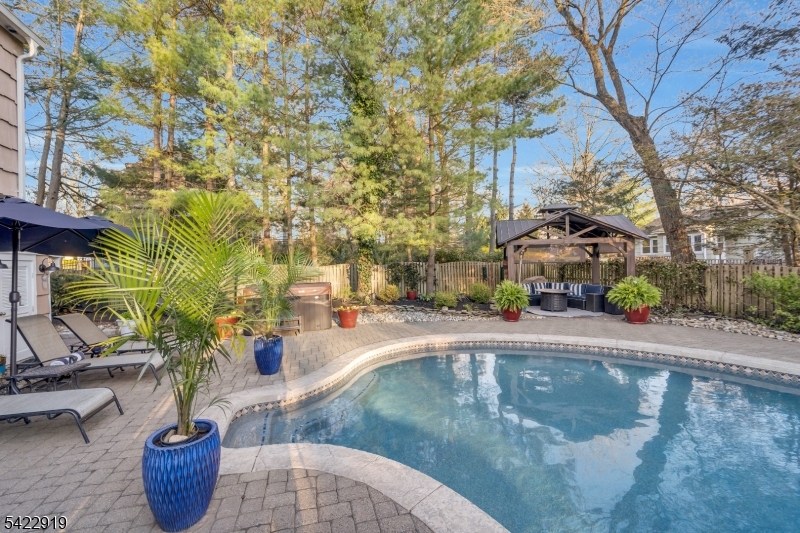 60 Parkhill Rd