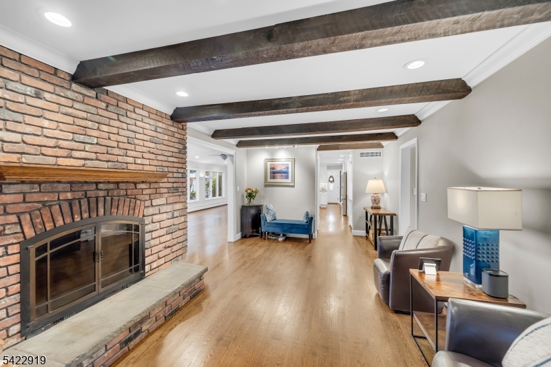60 Parkhill Rd