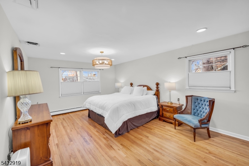60 Parkhill Rd