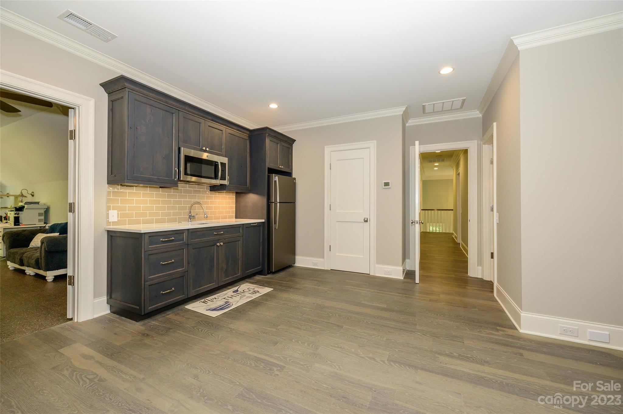 1110 Reamoor Drive