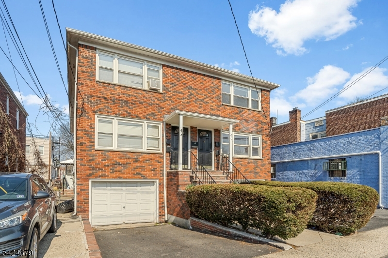215 Orange Ave