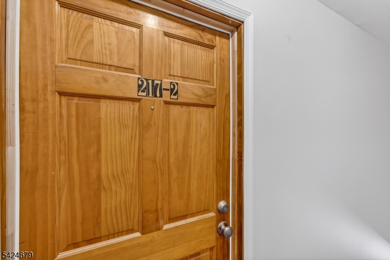 215 Orange Ave