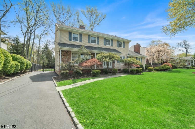 90 Belmont Ave