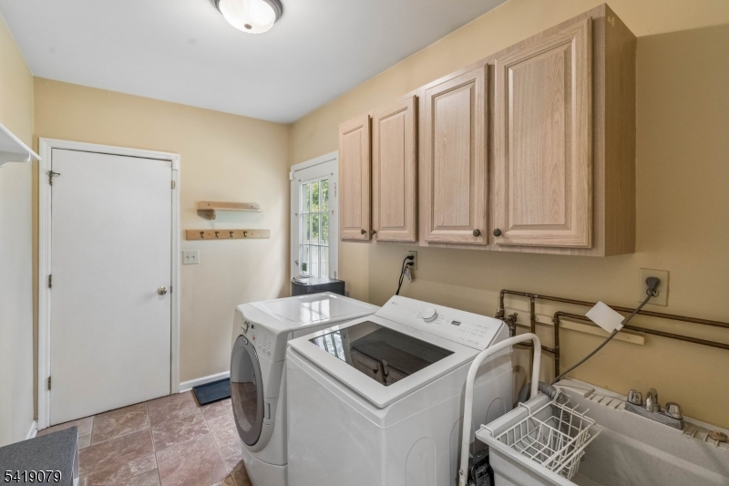 2 Barnstable Ct