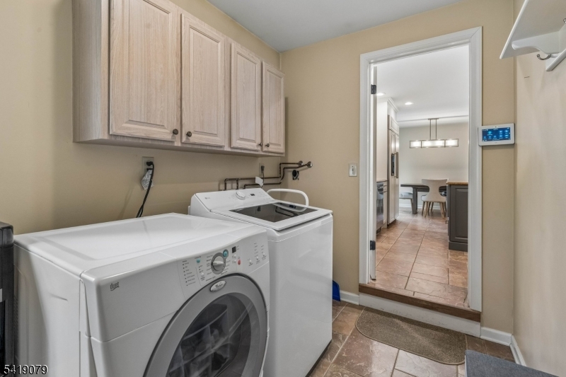2 Barnstable Ct