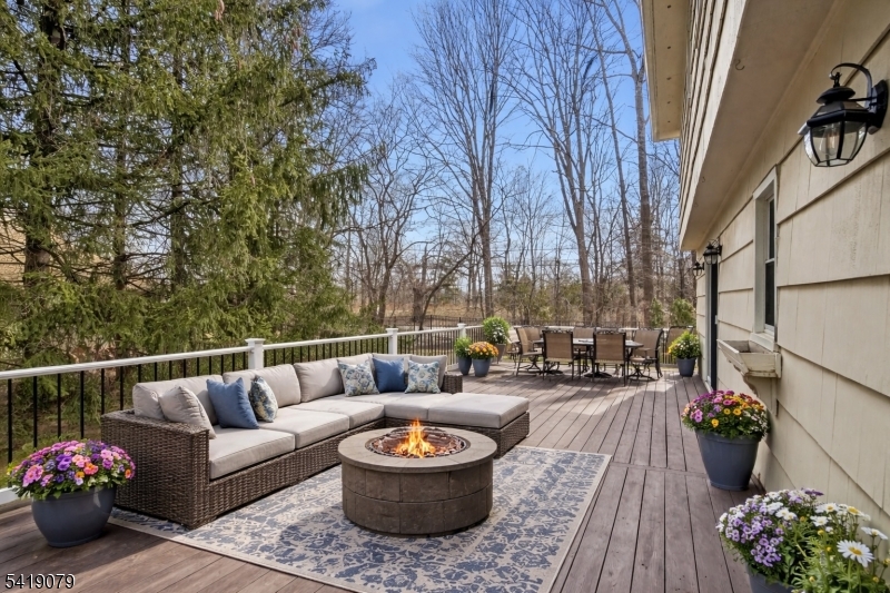 2 Barnstable Ct