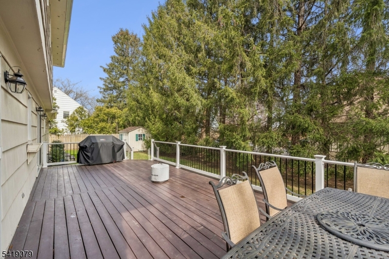 2 Barnstable Ct