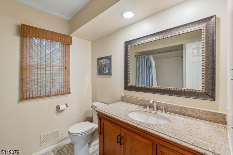 2 Barnstable Ct
