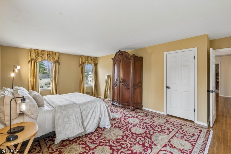 2 Barnstable Ct