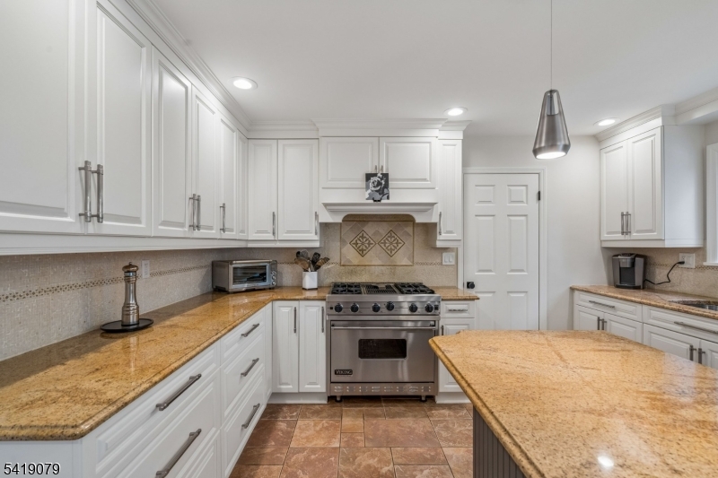 2 Barnstable Ct